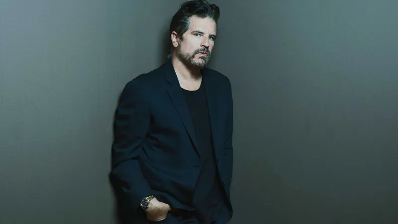 Flera ben att stå på bidrar till Sigge Eklunds förmögenhet